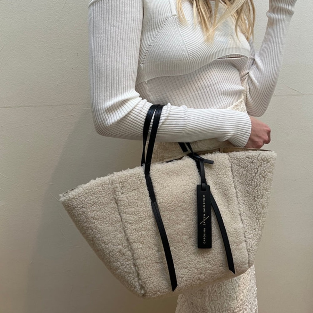 Carolina Santo Domingo Caspia Mini Shearling Tote - Picture 2 of 16